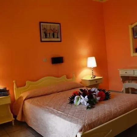 Ocean View Hotel 2*